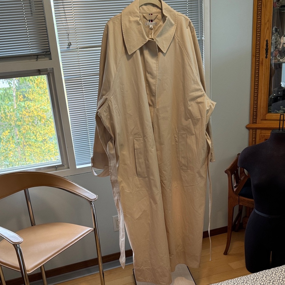 Tommy Hilfiger Beige Trench Coat